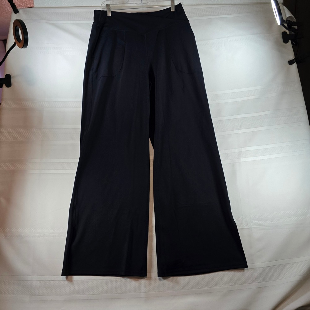 HALARA Black Wide-Leg Pull-On Pants with Crossover Waist